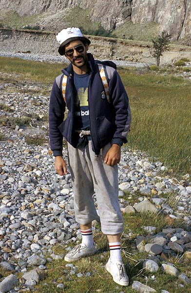 <em>Paco A.</em>